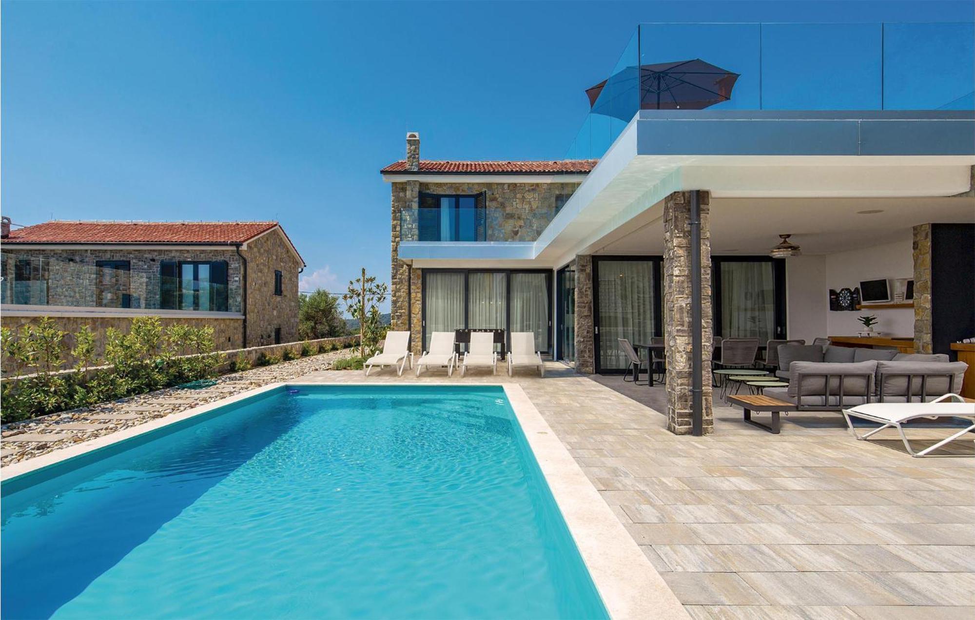 4 Bedroom Gorgeous Home In Lun Lun  Exterior photo