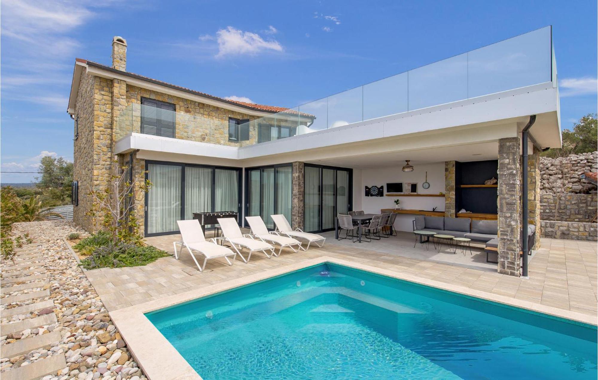 4 Bedroom Gorgeous Home In Lun Lun  Exterior photo